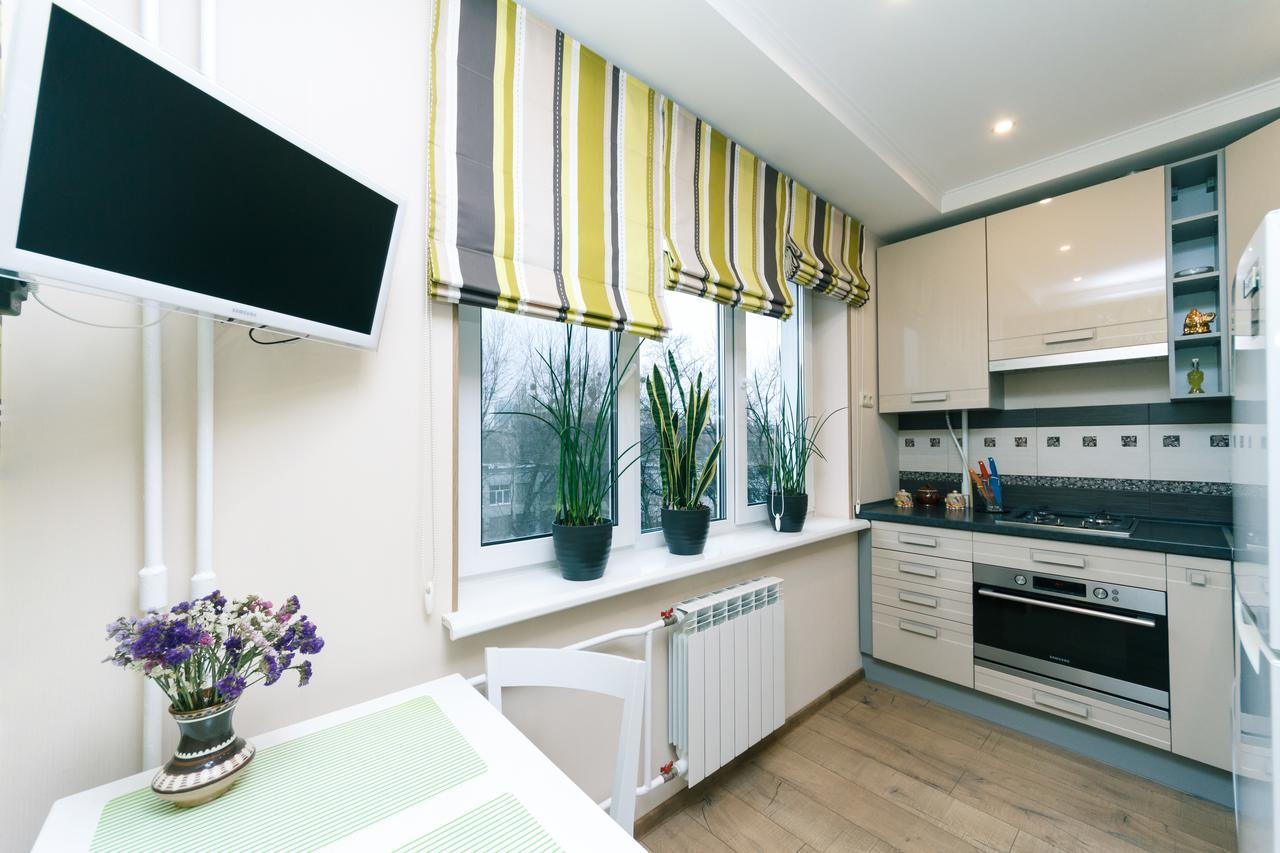 Apartment On Sevastopolska Square Kiev Buitenkant foto